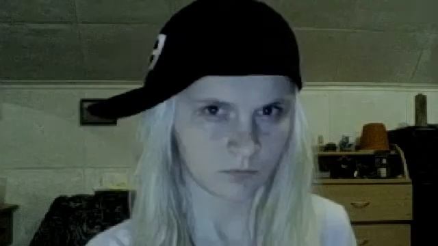 Волосы под кепкой смотреть онлайн