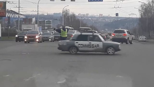 Непонимают регулировщика