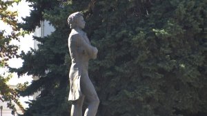 Памятник Пушкину в центре Краснодара: история создания бронзовой скульптуры