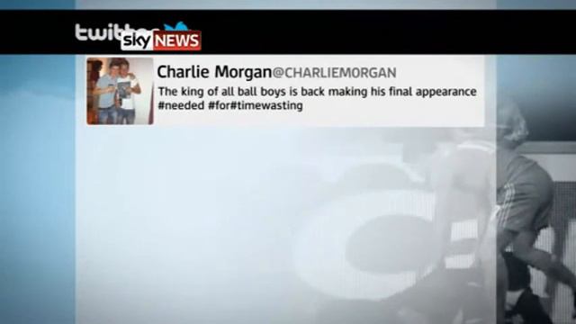 Eden Hazard da un calcio al raccattapalle Swansea vs Chelsea смотреть онлайн