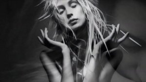 ОТКРЫТЫЙ КОСМОС В ЕЕ ГОЛОВЕ  Павел Кашин