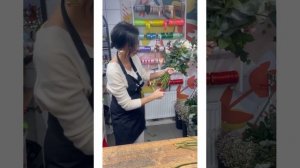 Быстро стильно и красиво ,как собрать букет из роз ,эустомы ,кустовая Роза