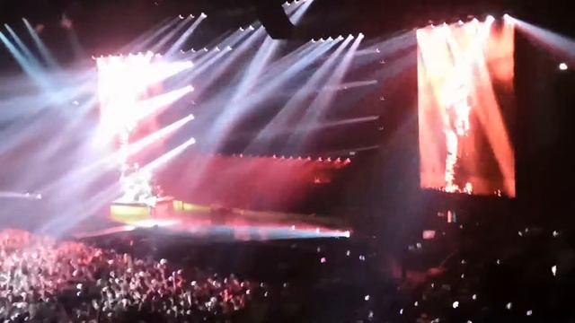 Twenty One Pilots - Stressed Out Live @ 1080p @Saint-Petersburg 04.02.2019 смотреть онлайн