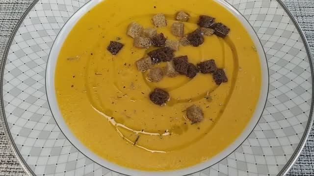 Турецкий суп пюре из чечевицы Mercimek çorbası