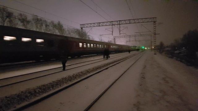 ЧС7-044? с поездом №17 Москва-Ницца на перегоне Кунцево 1 -Одинцово смотреть онлайн