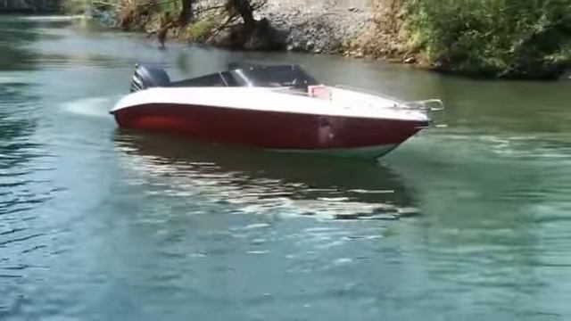 Отходит от берега Касатка-700 спорт смотреть онлайн