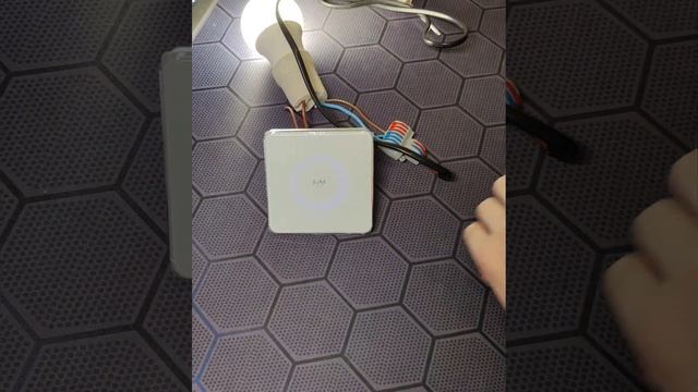 Сенсорный Zigbee выключатель с красивой подсветкой от Zemismart. Подключение и мини обзор смотреть онлайн