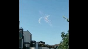 Огромный метеорит врезался  Луну