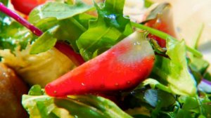 Рецепт зеленого салата с клубникой