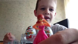 Распаковка Киндер сюрпризов Леди Баг и Супер Кот! #киндеры #ледибаг