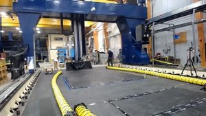 Time-lapse of the World's Largest 3D Printed Boat