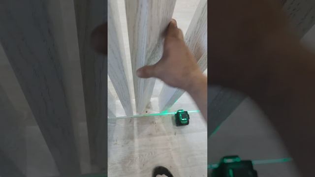 Монтаж перегородки из реек. В зоне ТВ с розетками. смотреть онлайн