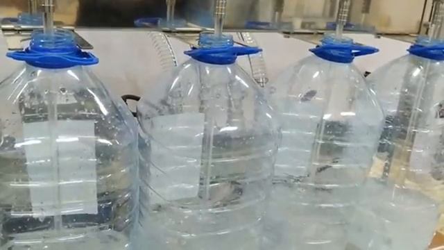 Моноблок розлива воды в бутылки Fillermatic-4
