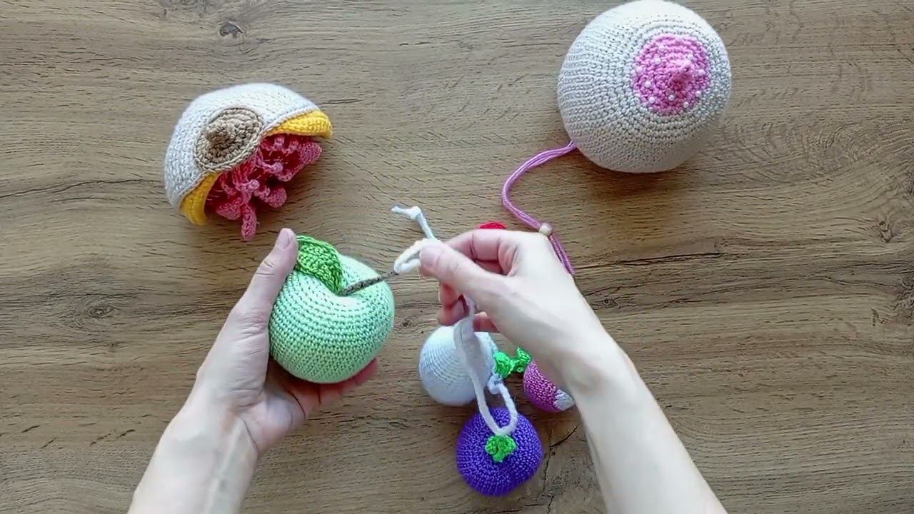 Вязаная грудь, вязаные фрукты и овощи. Крючком. #crochet #handmade #knitting