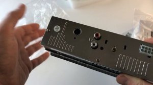 распаковка бюджетной автомагнитолы до 800 рублей digma dcr 310b