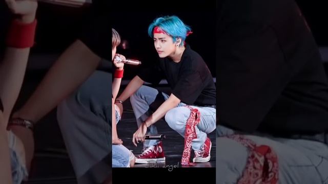 Неподражаемый Тэхён чик в подарок Лидии Резниковой Happy birthday to you ??? смотреть онлайн