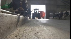 Корморезка для коров КРС, кормораздатчик - кормосмеситель от производителя в России Колнаг видео.mp4