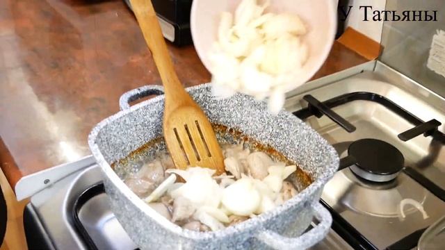 2 БАКЛАЖАНА + МЯСО = ОТПАДНЫЙ ОБЕД /УЖИН/ Тушеное мясо с баклажанами и овощами его всегда мало! смотреть онлайн