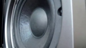 Edifier c3 subwoofer vol32 bass+2.mp4