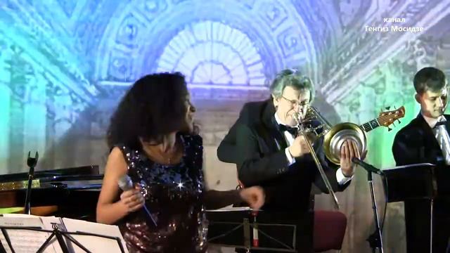 Jazz. «Blue moon». Мари Карне и ансамбль «Тромбон-шоу». Москва 2013. смотреть онлайн