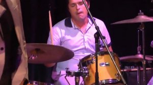 группа Аракс Анатолий Алёшин и Сергей Беликов в ЦДХ Сергей Рудницкий за клавишными