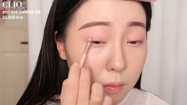 클리오 원브랜드(+신상) 봄을 기다리는 블루밍 메이크업?/ CLIO one brand makeup / 클리오 섀도우 팔레트 블룸 파스텔 리뷰 / 클리오 추천템 / 윤이든 смотреть онлайн