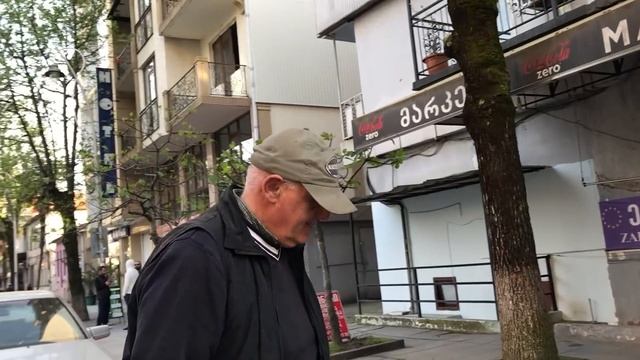 КАК ВЕДУТ СЕБЯ НАСТОЯЩИЕ ГРУЗИНЫ БАТУМИ ГРУЗИЯ смотреть онлайн