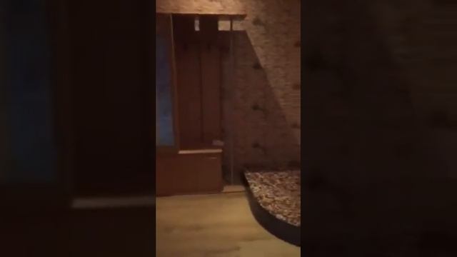 Продаётся трёхкомнатная квартира в п. Серафимовский