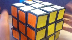 Гигантский бумажный кубик рубика