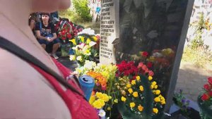 На могиле Юры Хоя ( Юрий Клинских, СЕКТОР ГАЗА) 4.07.2020г. 20 лет со дня гибели.