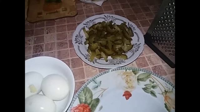 Нежный салат с куриной печенью смотреть онлайн