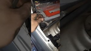 Снятие генератора на Опель Комбо . Часть 2