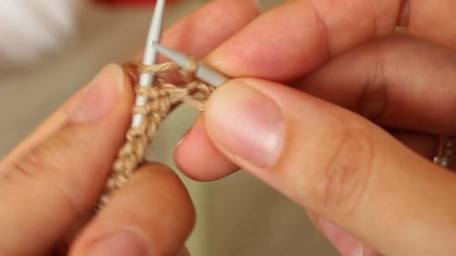 КЛАССИЧЕСКИЙ НАБОР ПЕТЕЛЬ СПИЦАМИ. ЛИЦЕВЫЕ и ИЗНАНОЧНЫЕ ПЕТЛИ смотреть онлайн