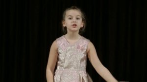 Преподобная Арина читает стихотворение Н. Волковой "Мама - лучшая фея на свете", декабрь 2022