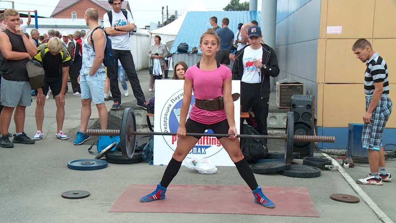 Спорт бийск рф. Кристина Мелихова Бийск. Хардкор Бийск. День физкультурника в Почепе в Ледовом Дворце. Хардкор Бийск Инстаграм.