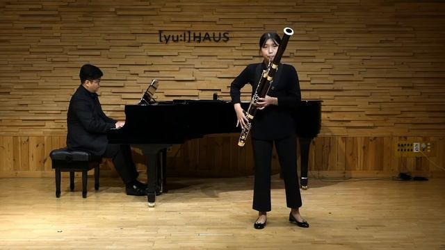 SeoYoung Mun:Weber-Bassoon Concerto-(13 years old)선화예중1 смотреть онлайн