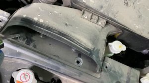 Установка датчика концевика открытия замка капота - Мицубиси Аутлендер