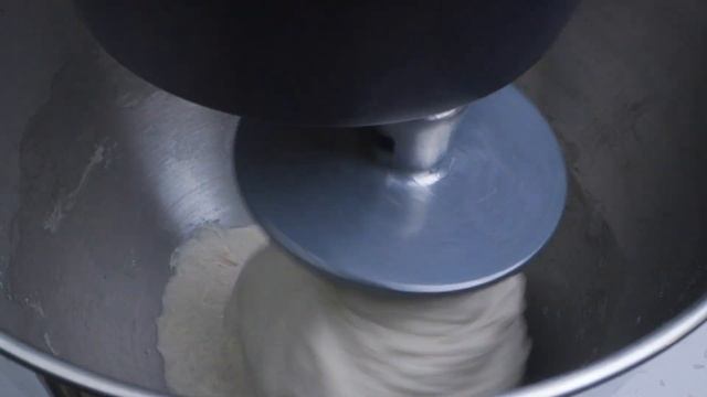 Sapphire Blue | GE Stand Mixer: Everything You Need, Nothing You Don’t смотреть онлайн