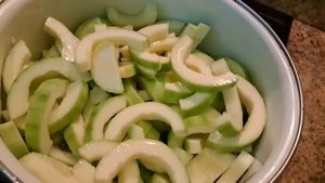 Сойти с ума! АНАНАСЫ ИЗ КАБАЧКОВ проще простого!По вкусу не отличишь от настоящих!