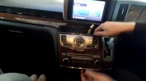 Nissan Elgrand 51 (2007-2009) - Disassembly of the center console of the car radio