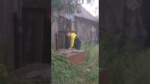 Мы с другом воруем метал