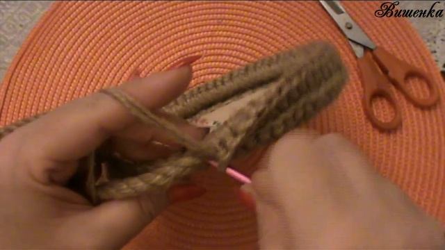 Вязание джутом корзинки с донышком из готовой формы