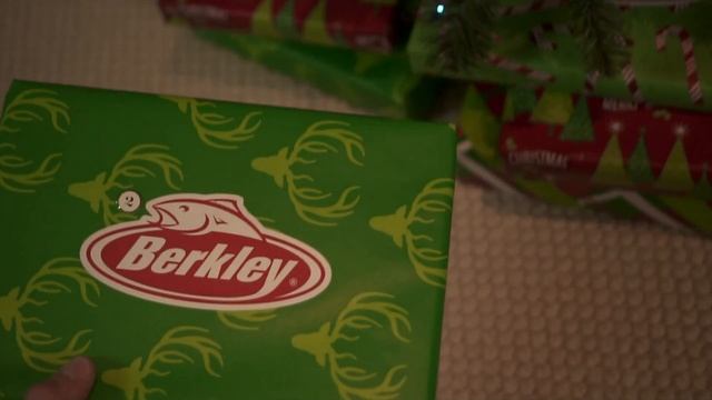 12 Days of Berkley - Power Worms смотреть онлайн