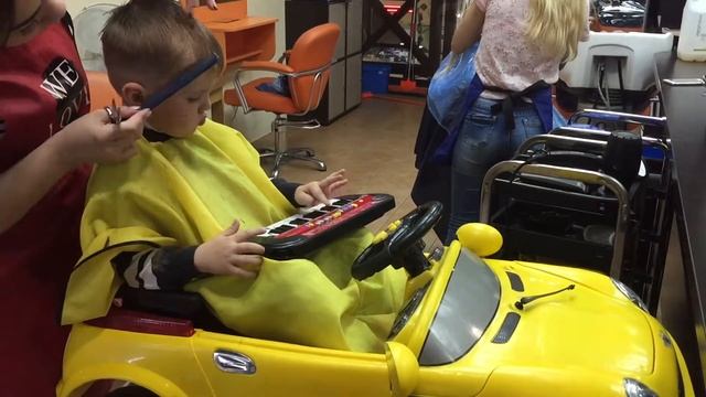 Новая Причёска В Крутой Машине С Тачкой Молния Маквин New Hairstyle In A Cool McQueen Disney Cars смотреть онлайн