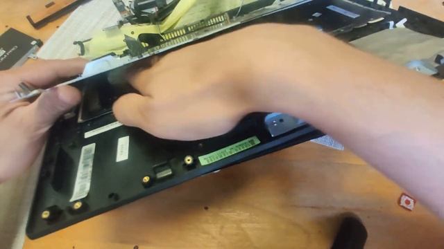 Замена клавиатуры и разбор Lenovo y 50-70 (70-70) смотреть онлайн