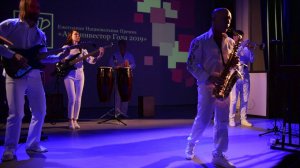 Вот так "Саксофон project" без вокалистов звучит "вживую".