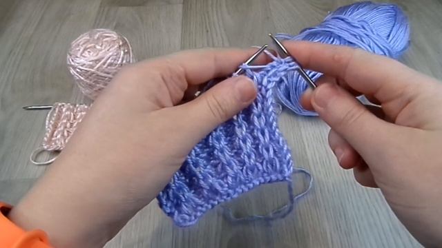 Вертикальные дорожки / Красивый , пышный узор спицами.