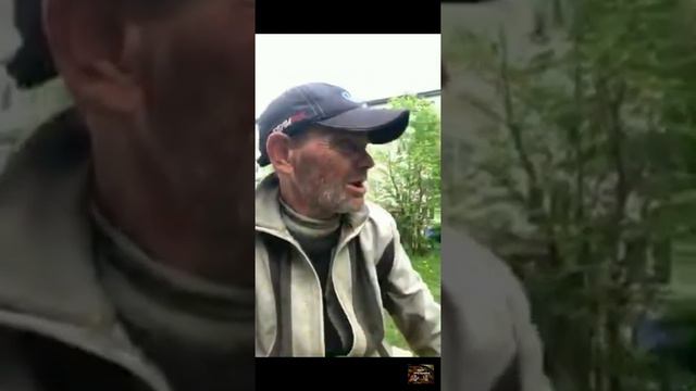 Дядя Юра бухает / Васька едет к Серёге Ёлы-Палы на дачу смотреть онлайн