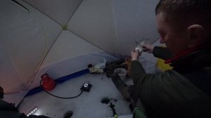 #рыбалкасольда #зимняярыбалка  ЗЕЛЬВА.ПОПАЛ НА РАЗДАЧУ!.НОЧНАЯ РЫБАЛКА В ПАЛАТКЕ.