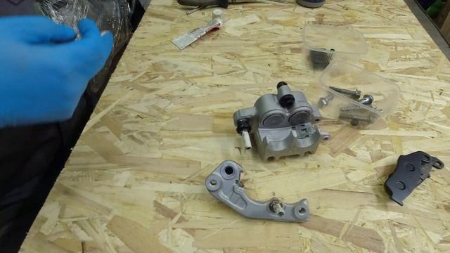 SUZUKI DRZ ЧАСТЬ 4. ОБСЛУЖИВАЕМ ТОРМОЗА. смотреть онлайн